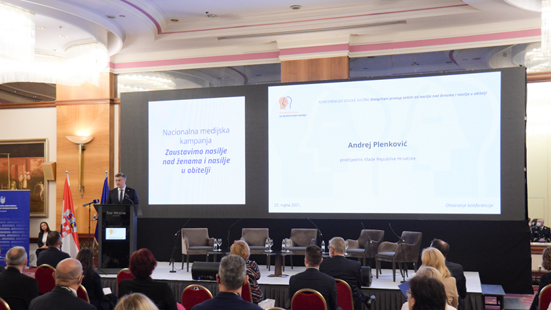 Plenković: Želimo stvoriti društvo u kojem se institucijama vjeruje, nasilje se ne tolerira, a počinitelji se kažnjavaju